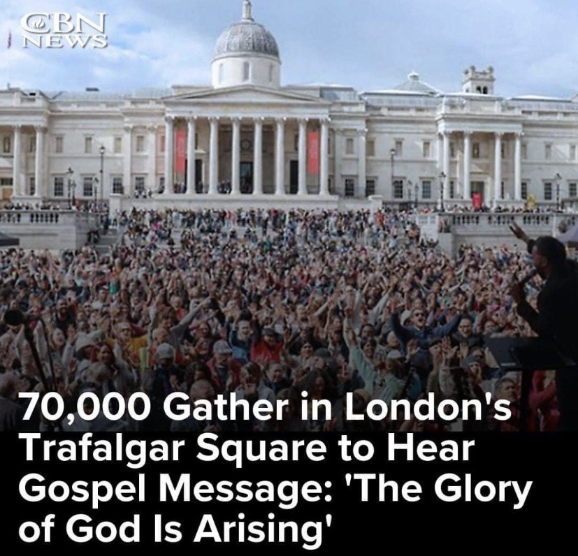 70,000 Gather in London’s Trafalgar Square to Hear Gospel Message : ‘The Glory of God Is Arising’